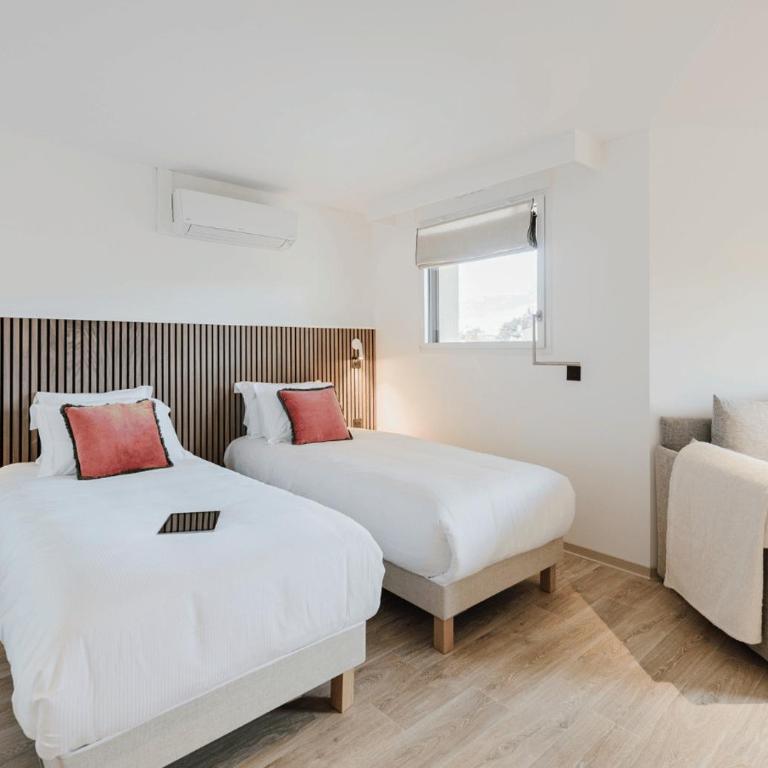 Appart Hotel Neostelia - Apartment - Disability Access - 1