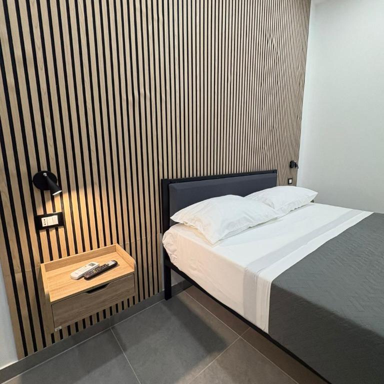 Luna Marie - Double Room with Private Bathroom - 3