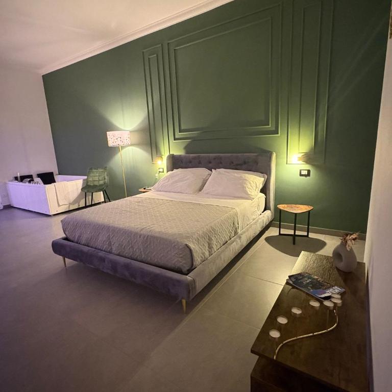 Luna Marie - Double Room with Spa Bath - 3