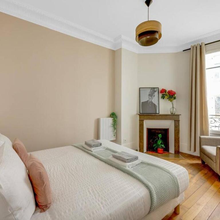 Parisian Vibe Near Stade de France, 20 min to Champs-Élysées - Apartment mit 1 Schlafzimmer - 5