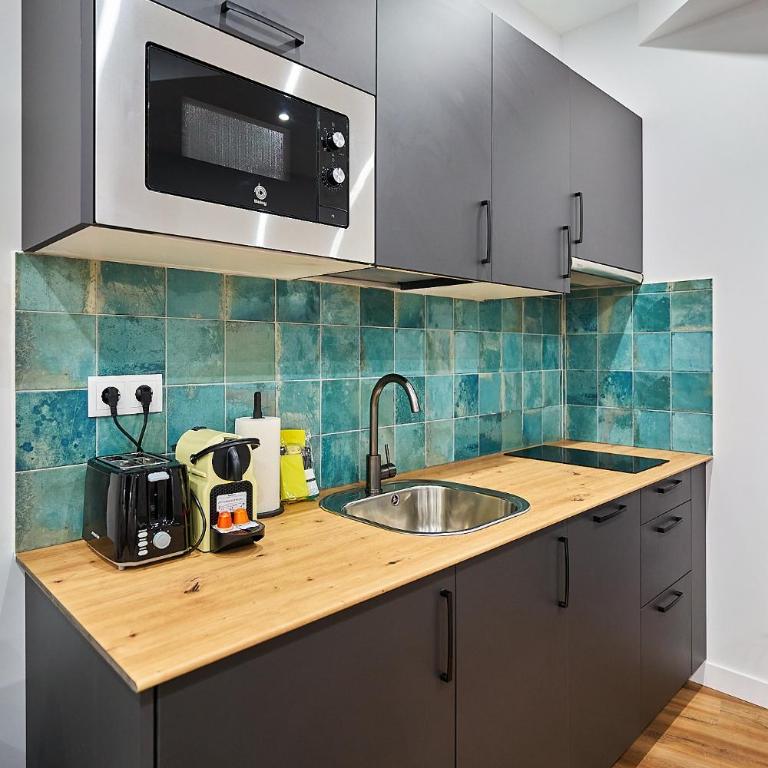Apartamentos Esperanza by gaiarooms - Estudio Familiar - 6