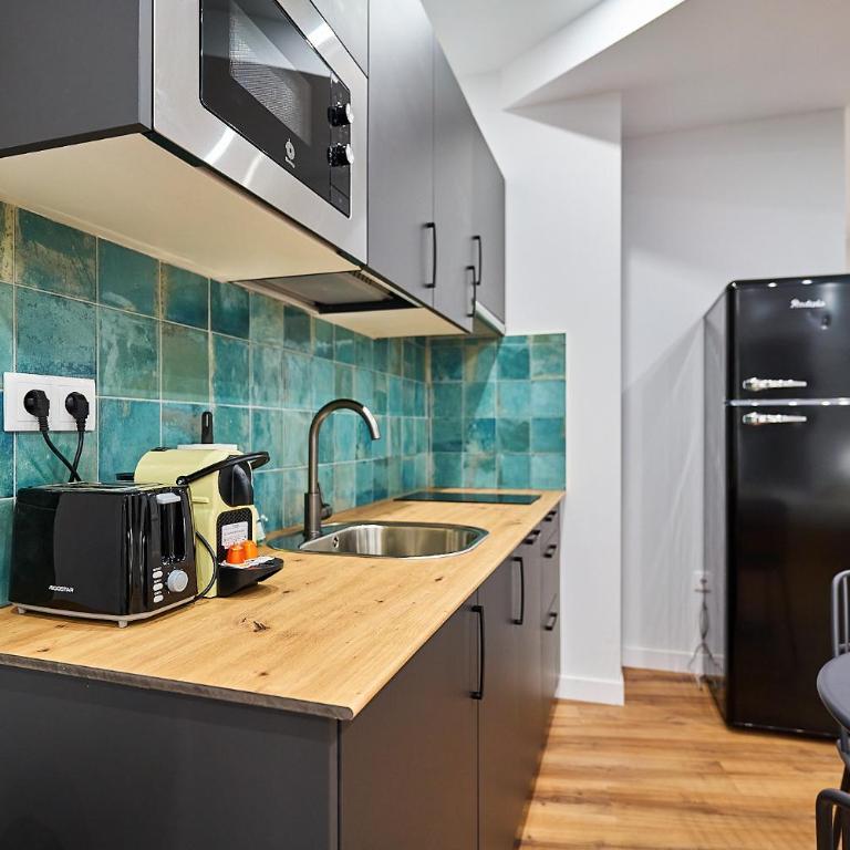Apartamentos Esperanza by gaiarooms - Estudio Familiar - 10