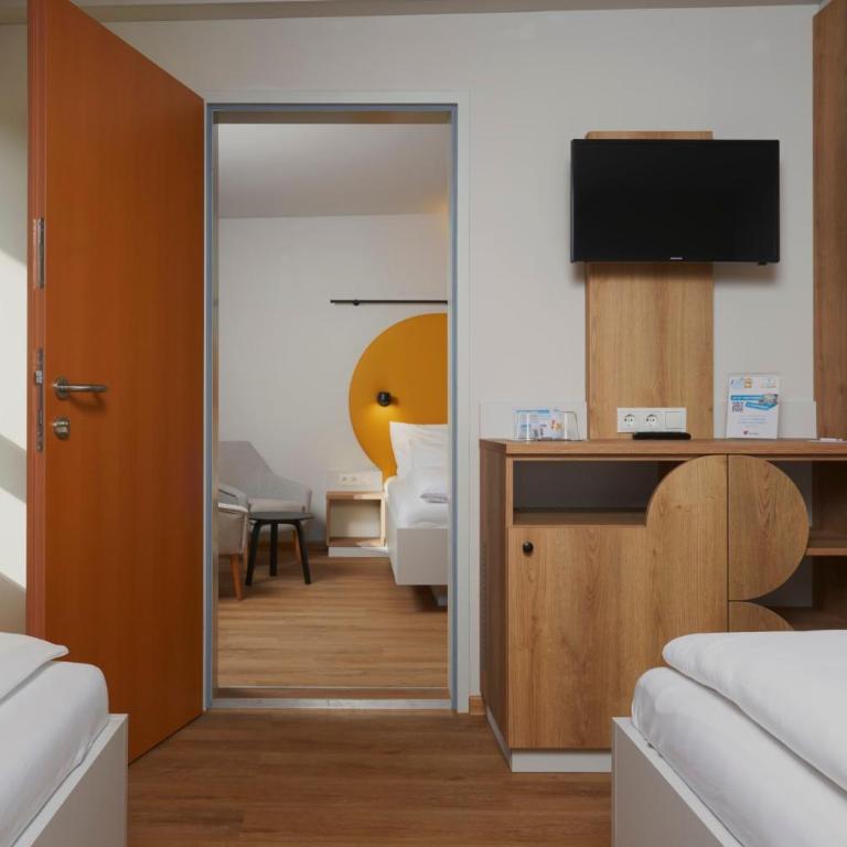 H2O Hotel-Therme-Resort, 3 Sterne superior, für Familien mit Kindern - Familienzimmer mit eigenem Bad - 4