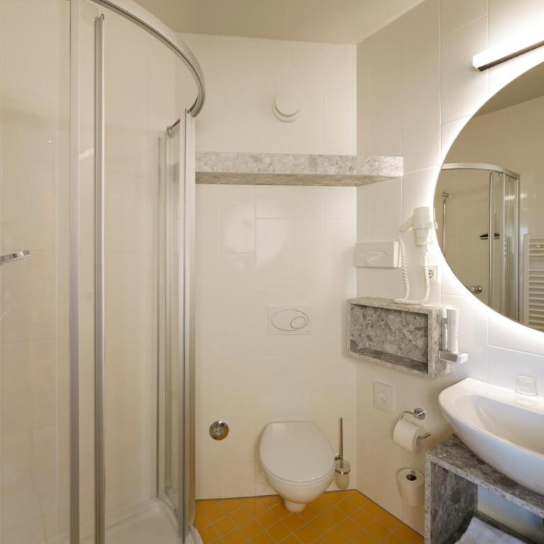 H2O Hotel-Therme-Resort, 3 Sterne superior, für Familien mit Kindern - Familienzimmer mit eigenem Bad - 5