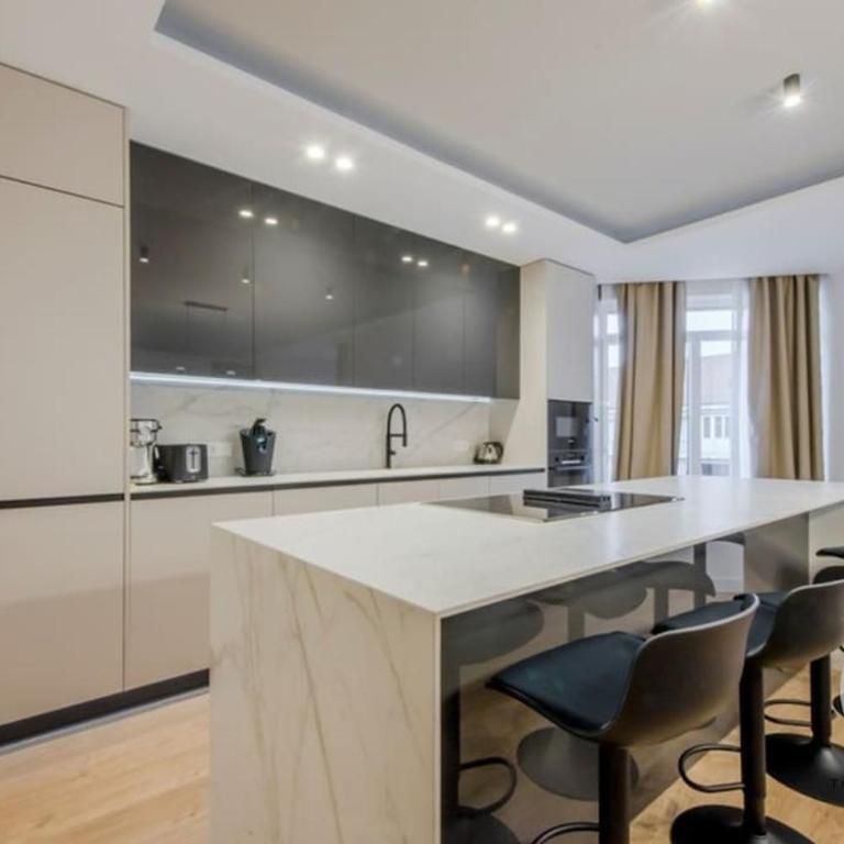 Elegancia y confort en el Paseo de la Castellana - Apartamento de 3 dormitorios - 10