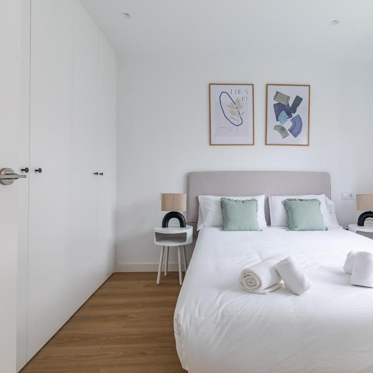 CATERINA Salamanca - Two-Bedroom Deluxe Apartment - 45