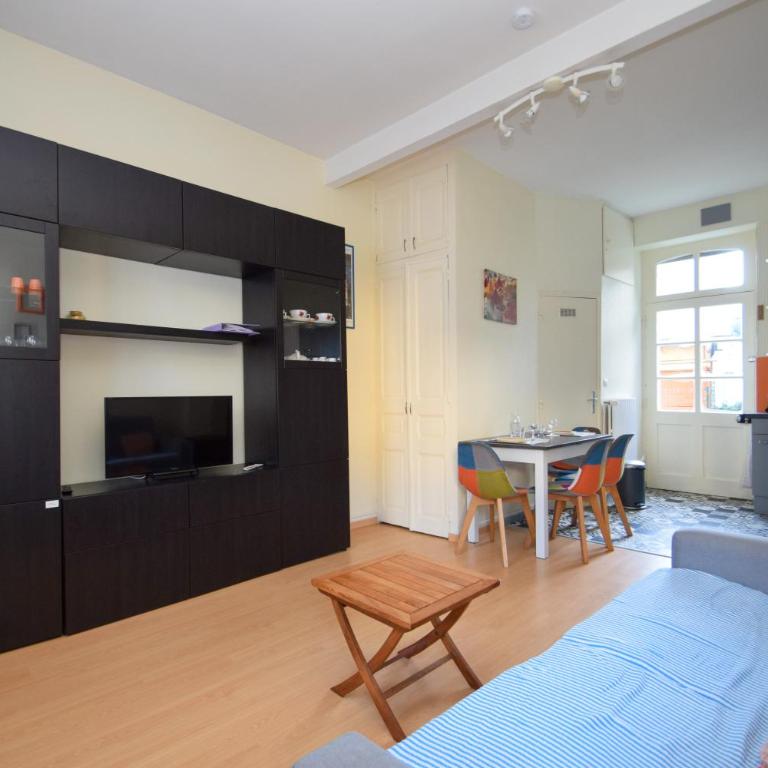 Appartement 6 pers a 300m de la plage du prieuré - Two-Bedroom Apartment with Terrace - 3