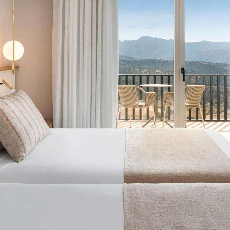 Catalonia Reina Victoria - Habitación Doble esquinera con vistas a la terraza - 4