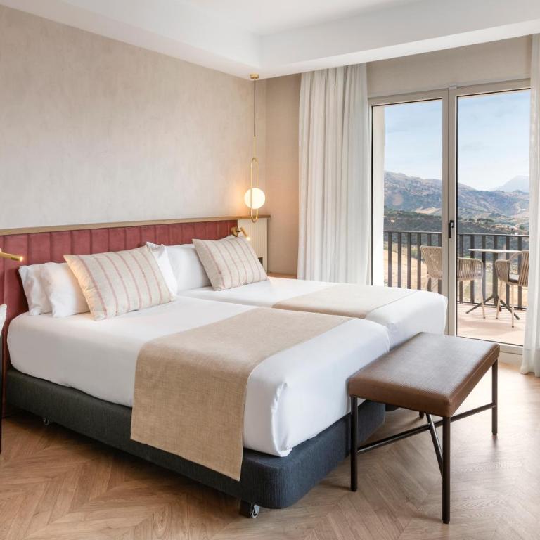 Catalonia Reina Victoria - Habitación Doble esquinera con vistas a la terraza - 1