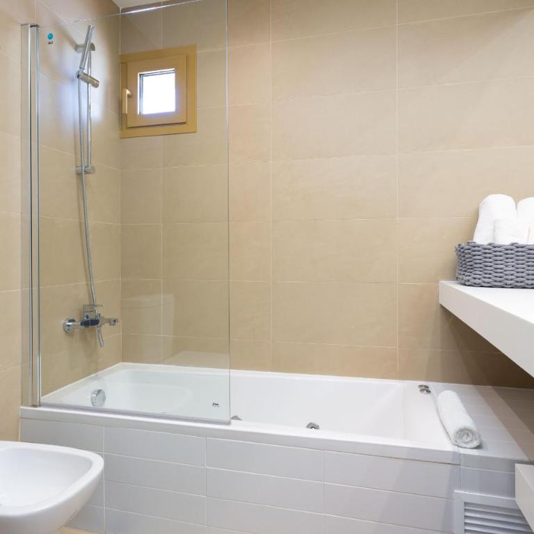 Intempo by Holuxe -184- 18th floor - Two-Bedroom Apartment - 22