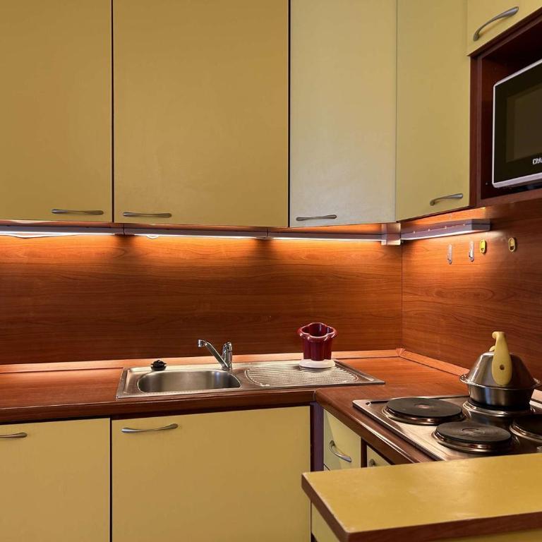 Appartement skis aux pieds, 6 pers avec parking, Montgenèvre - FR-1-330D-7 - Appartamento (6 Adulti) - 9