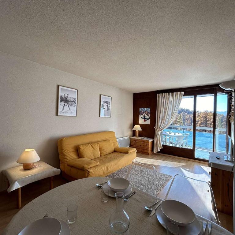 Studio montagne 4 pers. avec balcon, pistes à 100m, parking, local à skis - Montgenèvre - FR-1-330D-77 - Apartamento (4 adultos) - 7