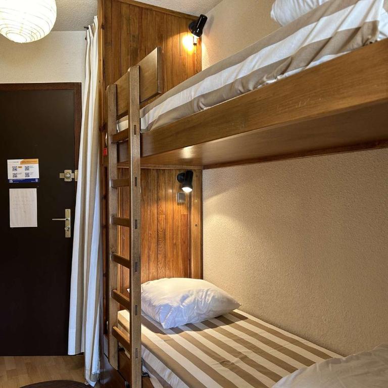 Studio montagne 4 pers. avec balcon, pistes à 100m, parking, local à skis - Montgenèvre - FR-1-330D-77 - Apartamento (4 adultos) - 14