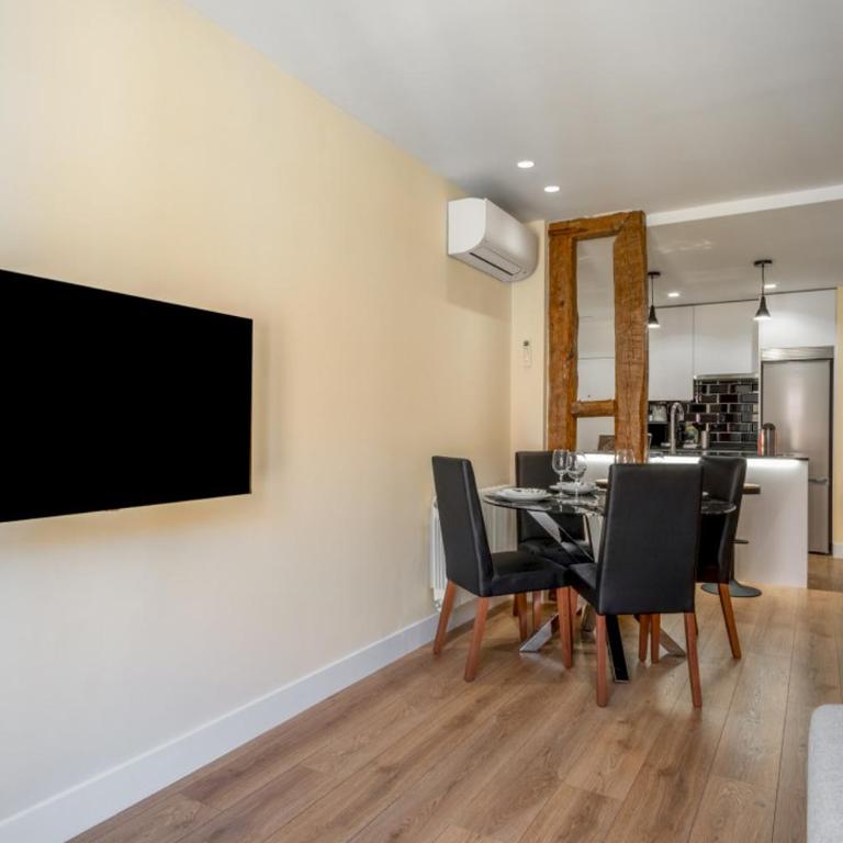Central and bright - 2Bedrooms 2Bathrooms-Malasaña - Apartment - 4