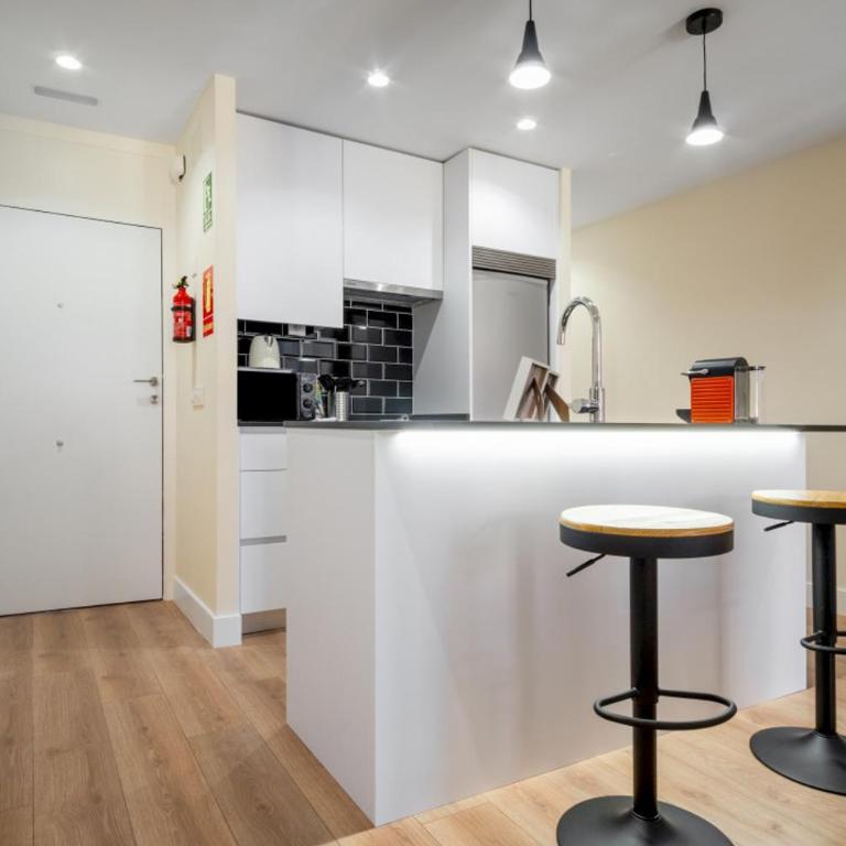 Central and bright - 2Bedrooms 2Bathrooms-Malasaña - Apartment - 8