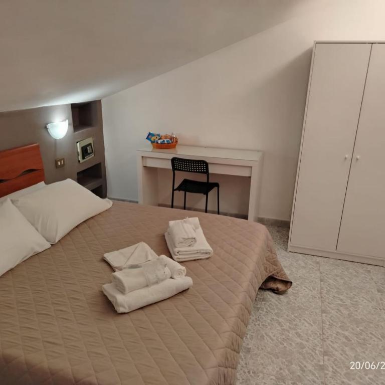 Speedy Guest Rooms - Camere Vicino Aeroporto e Fiera - Ampia Camera Matrimoniale - 4