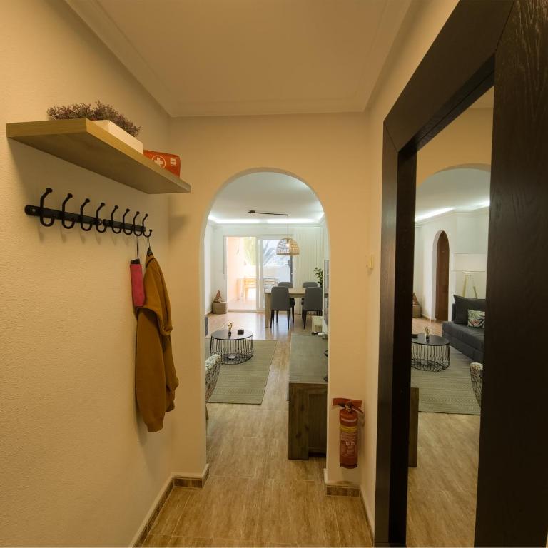 Vistas Al Puerto Los Miradores - Two-Bedroom Apartment - 11