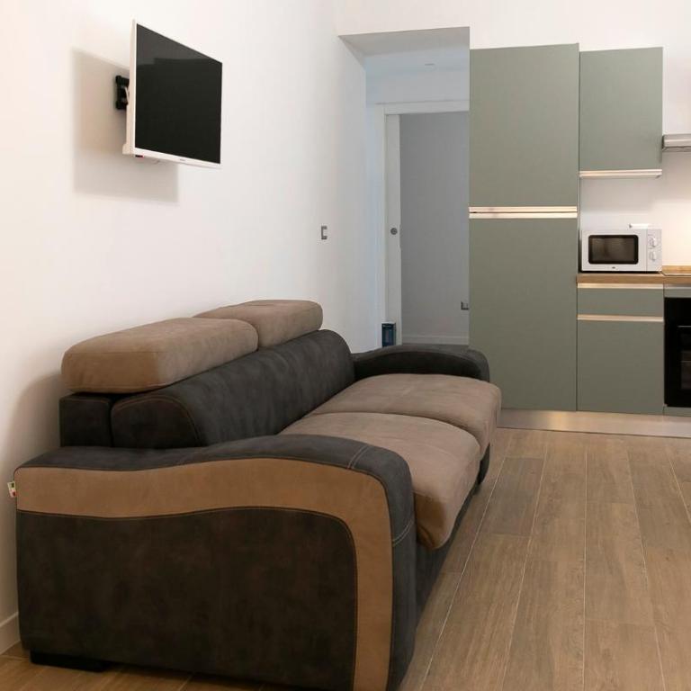 Adelphi Guest House 1 - Appartamento con 1 Camera da Letto e Balcone - 4