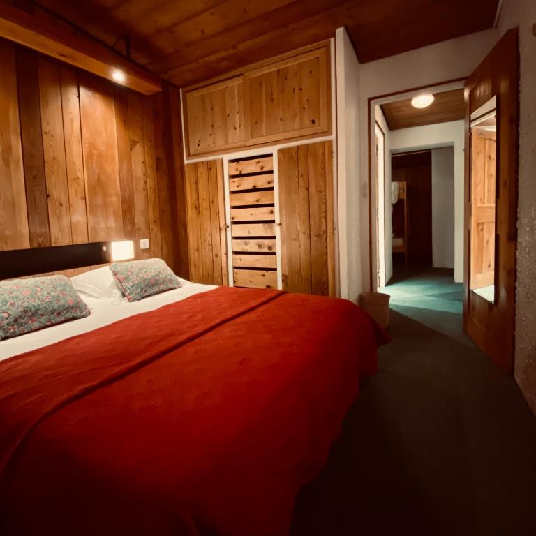 Hôtel les Lorès - Chambre Familiale - Vue sur Montagne - 3