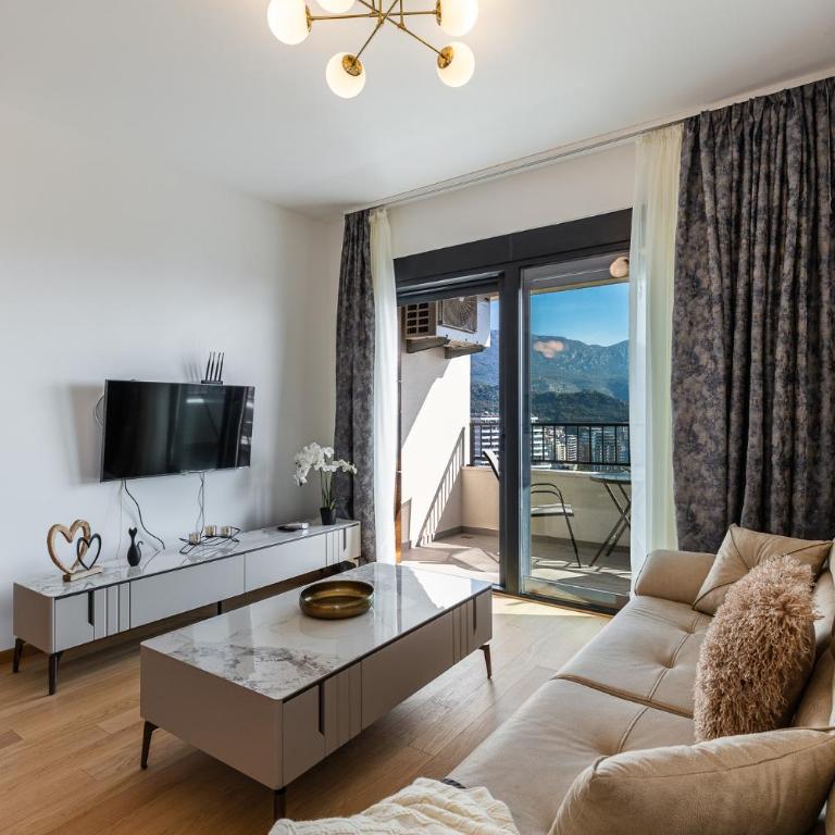 TRE Apartments - Two-Bedroom Apartment with Sea View - 1