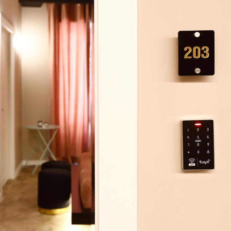 Spera Luxury Palermo & SPA - King Room with Spa Bath - 9