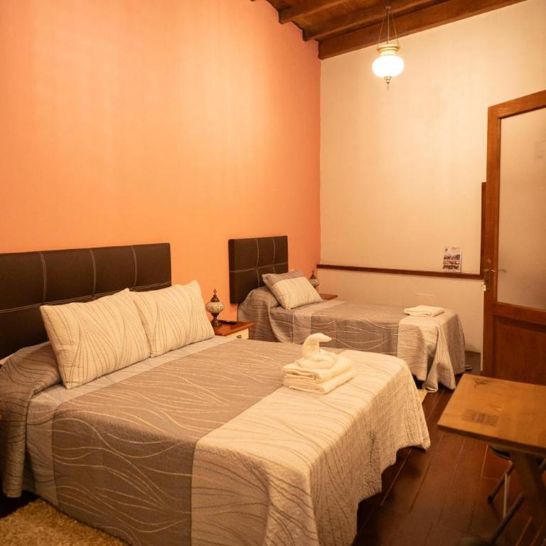 ALOJAMIENTOS NECANA - Standard Double or Twin Room - 3