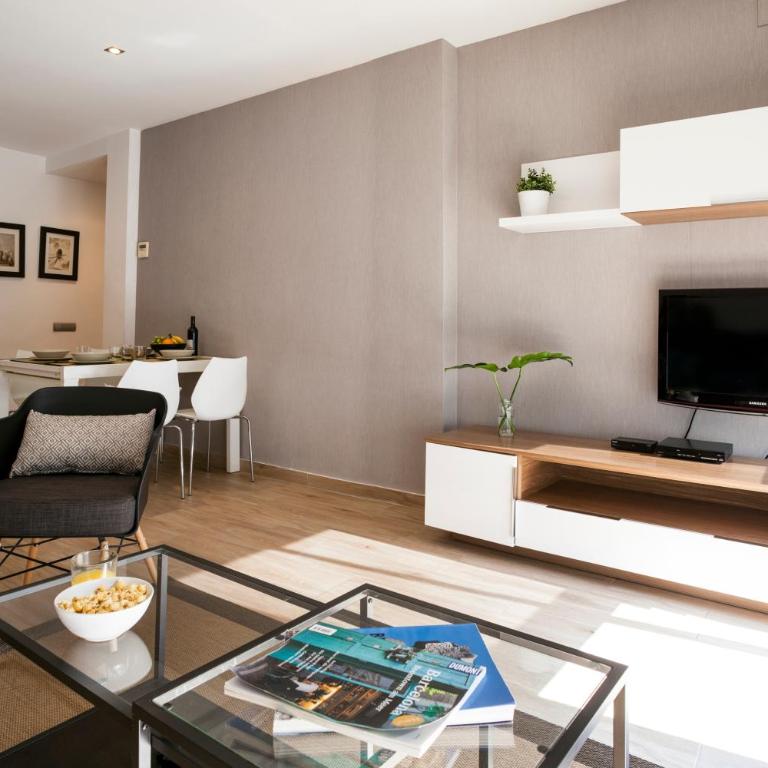 Feelathome Mozart Apartments - Two-Bedroom Apartment - 15
