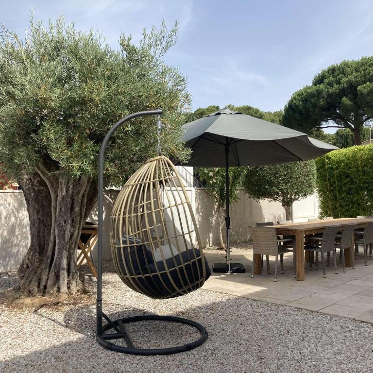 Belle villa spacieuse avec piscine privée, semi climatisée- 10 couchages, wifi, proche canal du midi et à 4 km de la mer LXPIN7 - Maison 4 Chambres - 1