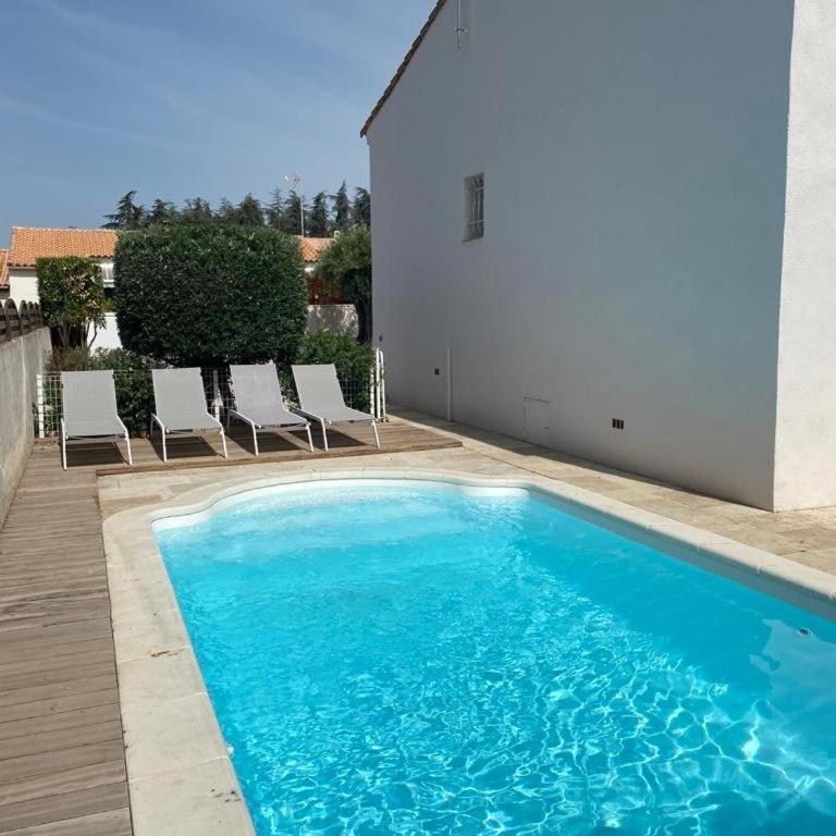 Belle villa spacieuse avec piscine privée, semi climatisée- 10 couchages, wifi, proche canal du midi et à 4 km de la mer LXPIN7 - Maison 4 Chambres - 3
