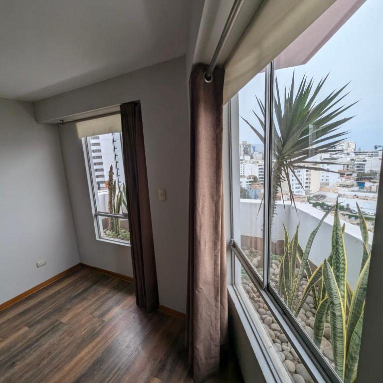Guernica Apartments - Four-Bedroom Apartment - 13