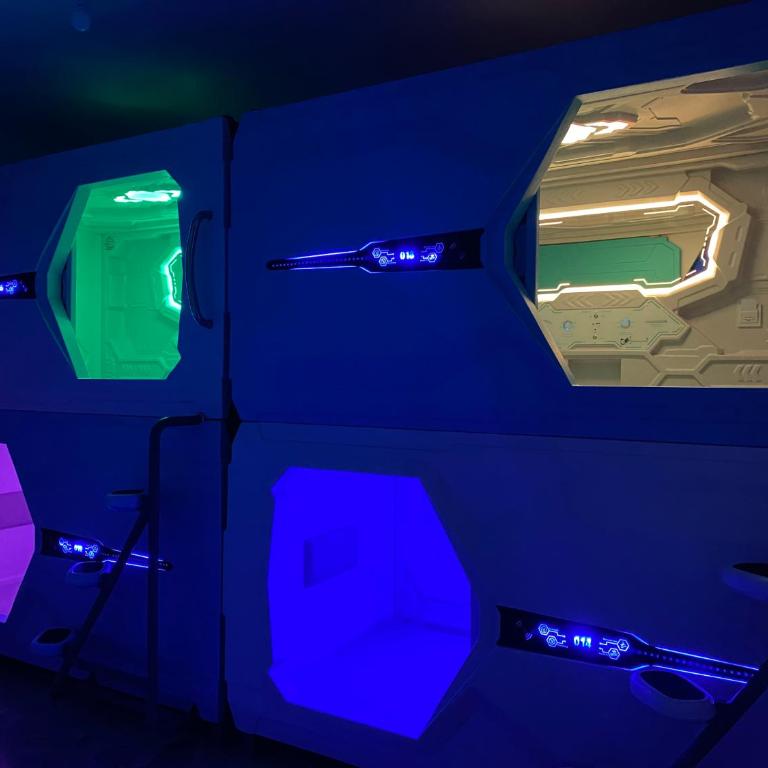 Mermaid Space Capsule Hostel Palermo - Posto Letto in Dormitorio Femminile con 6 Letti - 4