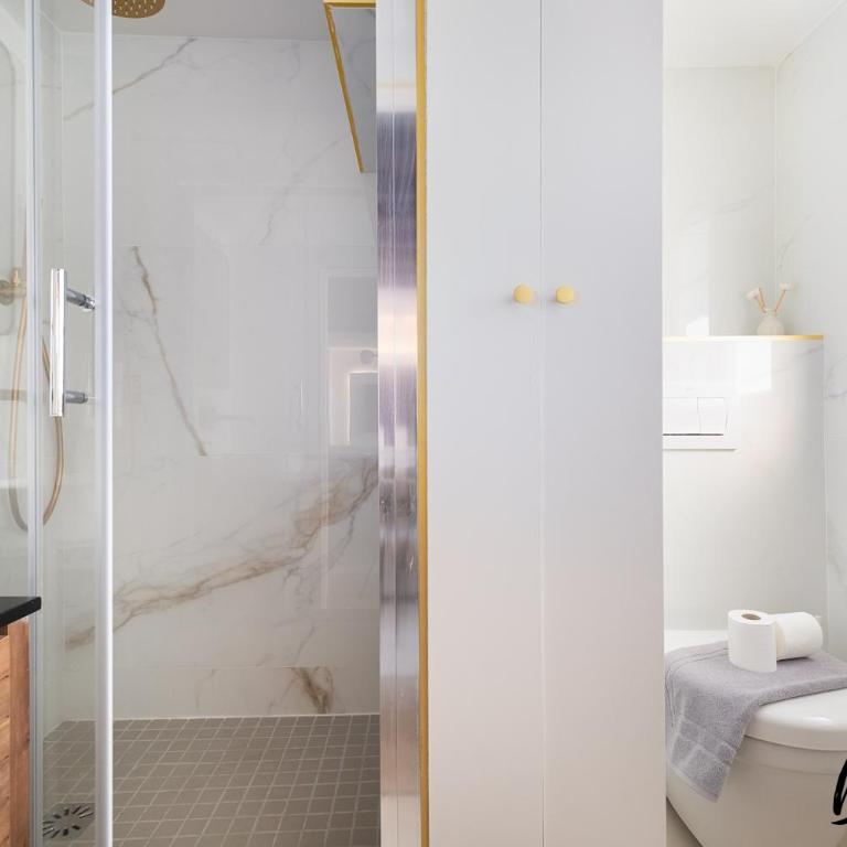 SUPER CENTRAL Designer One-Bedroom - Marais - FREE Parking - Appartement 1 Chambre - 30