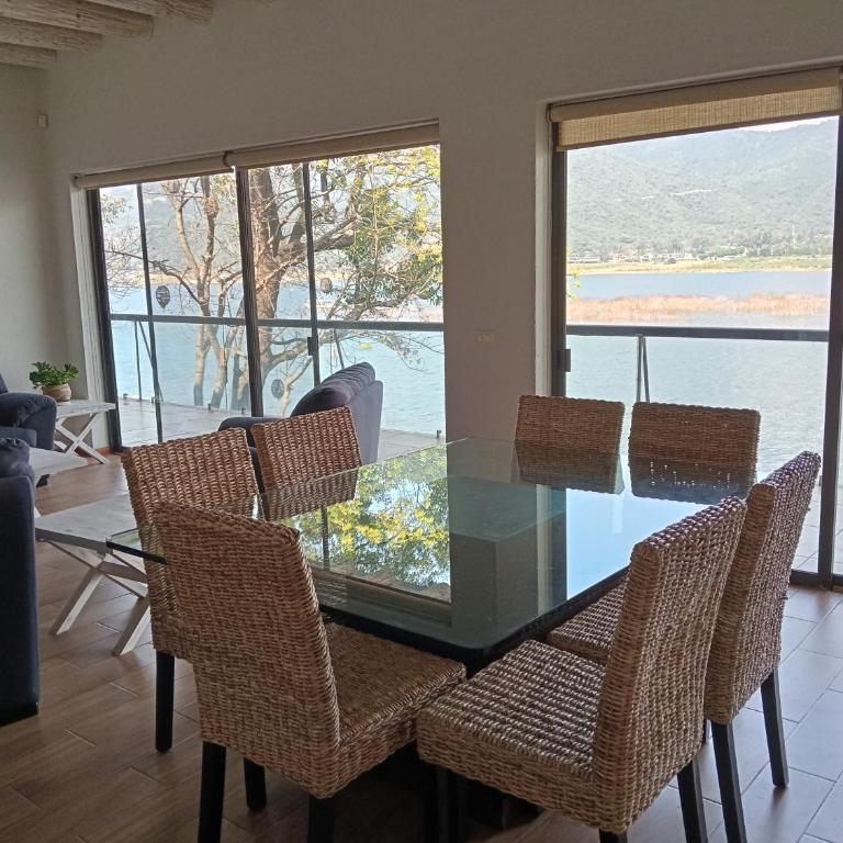 La Casa del Lago - Four-Bedroom House - 4