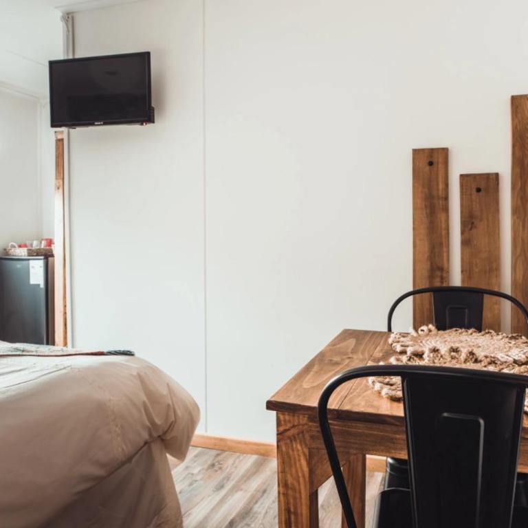 Hostal Lago Cóndor - Habitación Doble - 1 o 2 camas - 4