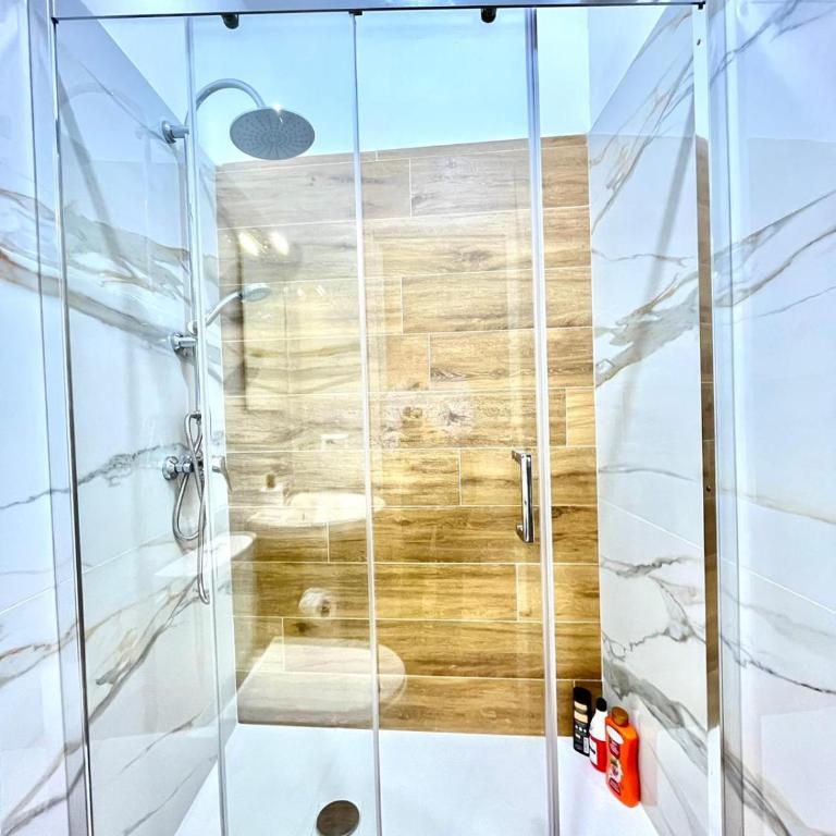 BAM BAM TIBURTINA Guesthouse - Double Room with Private Bathroom - 17