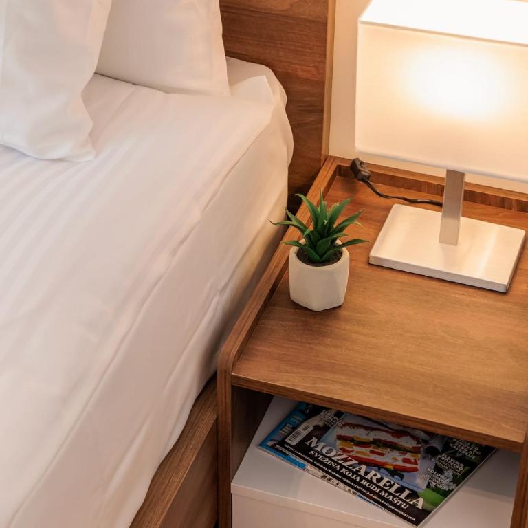 TESLA Residence Subotica - One-Bedroom Premium Apartment - 6