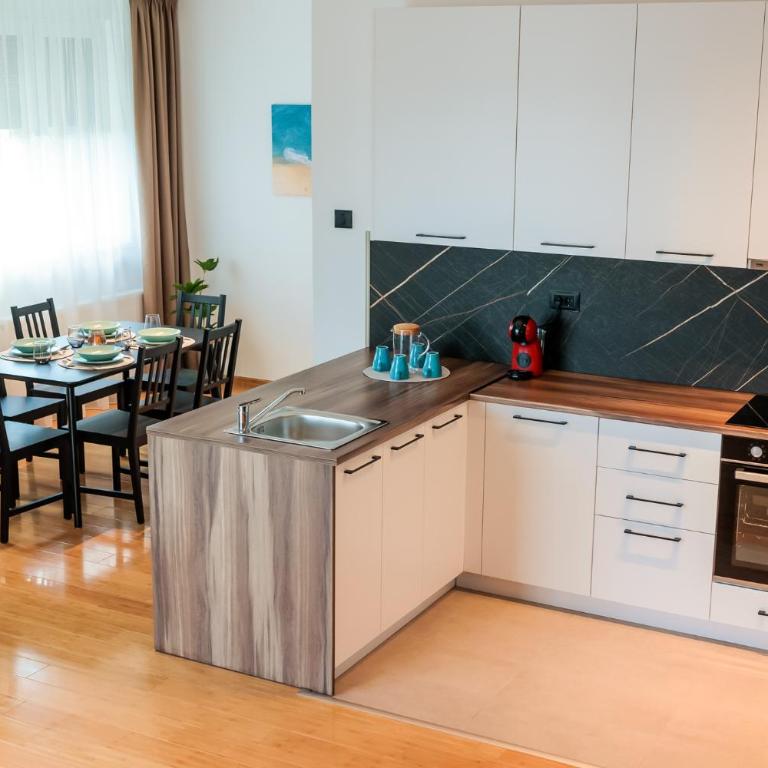 TESLA Residence Subotica - Two-Bedroom Family Apartment - 6