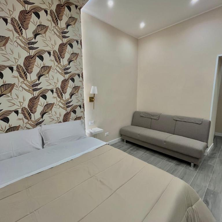 Cloes Rooms Napoli - Camera Deluxe - 9