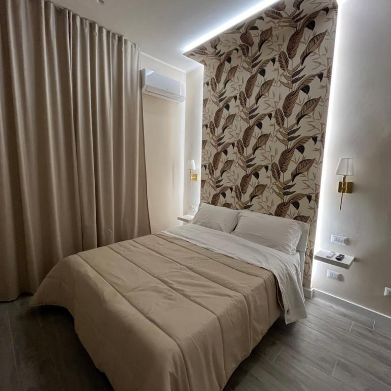 Cloes Rooms Napoli - Camera Deluxe - 6