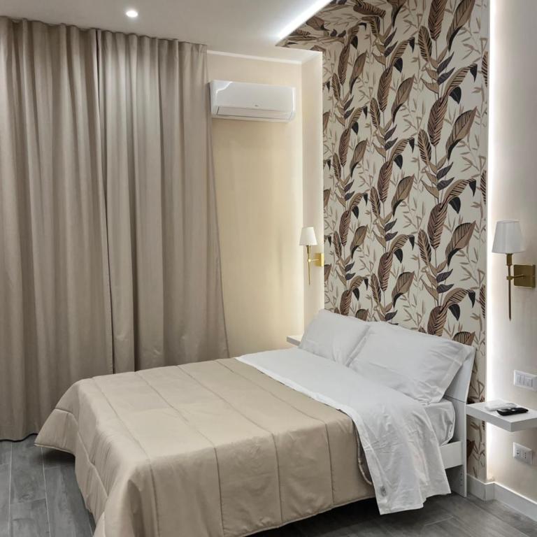 Cloes Rooms Napoli - Camera Deluxe - 1