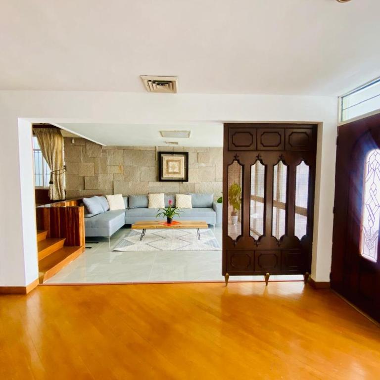 Luna Menguante - Standard Double Room with Shared Bathroom - 10