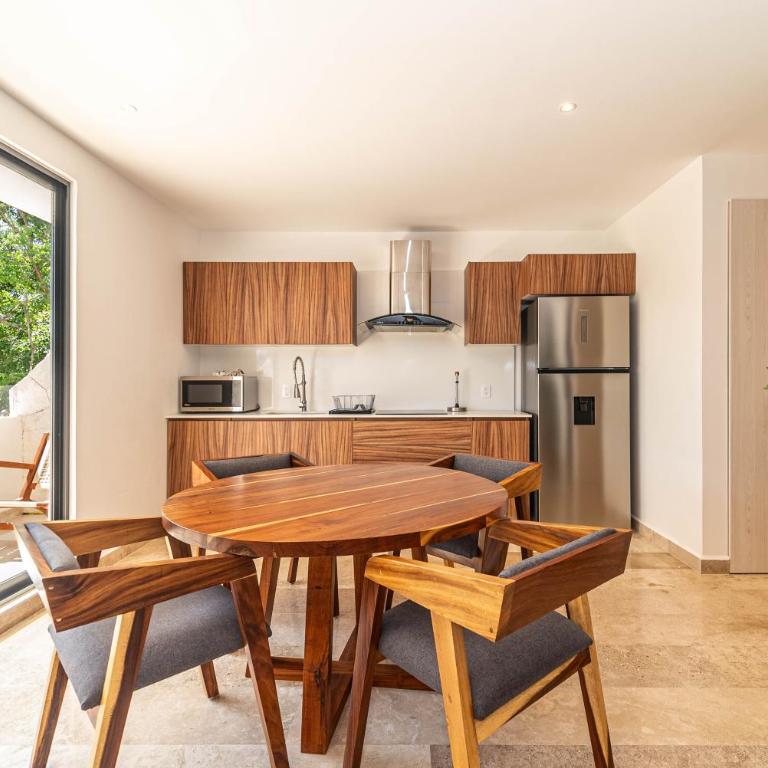 1 BD Suite with Private Balcony, Rooftop Pool, Gym - Apartment - 14