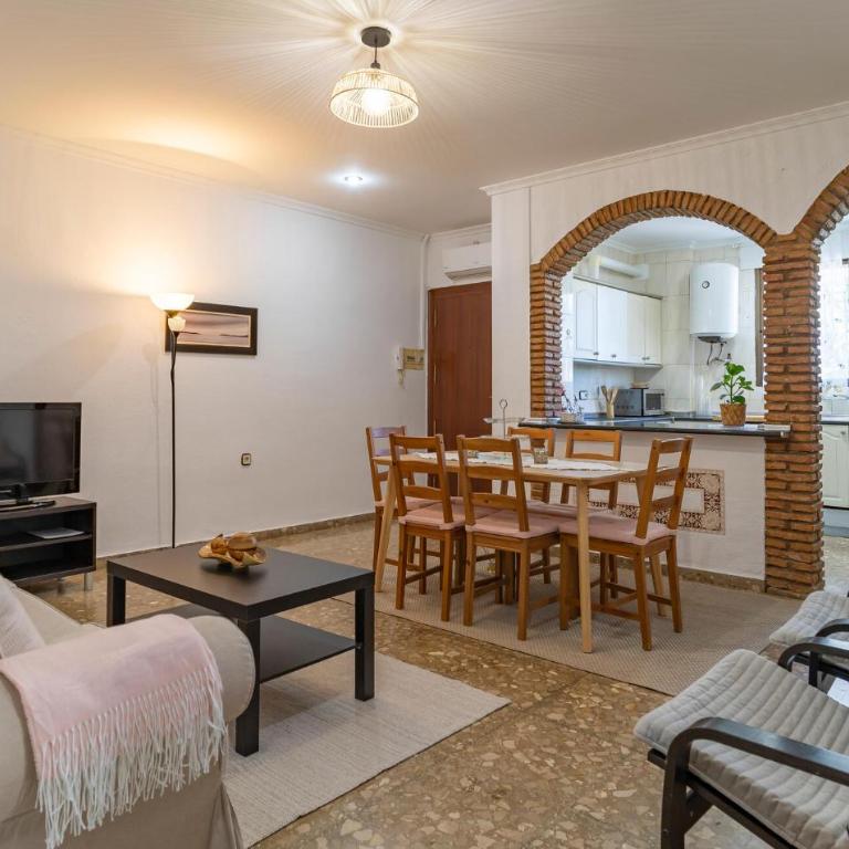 3 Bedroom Pet Friendly Apartment In Malaga - Apartamento de 3 dormitorios - 12