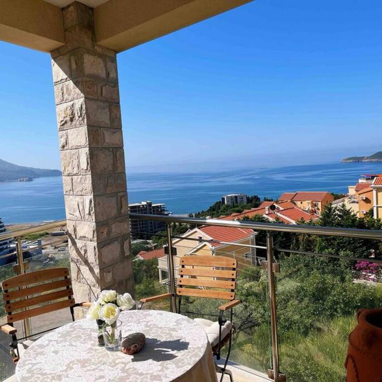 Super Cute Home With Sea & Montain View, Pool, Sauna, HotTube, Steaming, Gym, Garden and More - One-Bedroom Apartment - 9