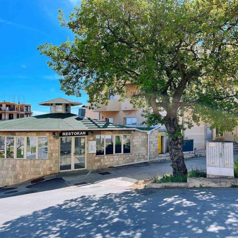 Super Cute Home With Sea & Montain View, Pool, Sauna, HotTube, Steaming, Gym, Garden and More - One-Bedroom Apartment - 68