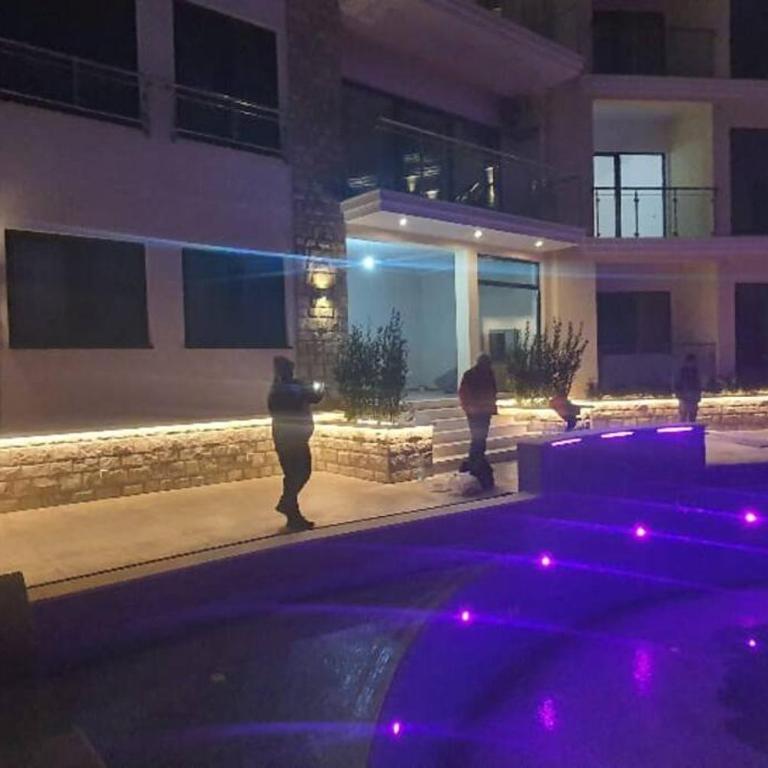 Super Cute Home With Sea & Montain View, Pool, Sauna, HotTube, Steaming, Gym, Garden and More - One-Bedroom Apartment - 83