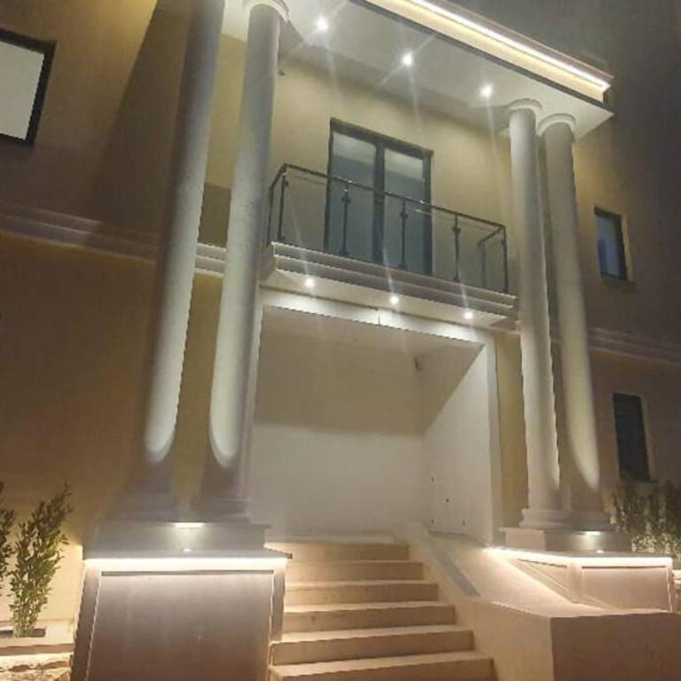 Super Cute Home With Sea & Montain View, Pool, Sauna, HotTube, Steaming, Gym, Garden and More - One-Bedroom Apartment - 84
