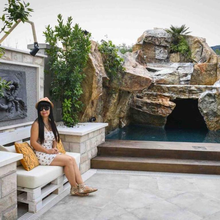 Super Cute Home With Sea & Montain View, Pool, Sauna, HotTube, Steaming, Gym, Garden and More - One-Bedroom Apartment - 94