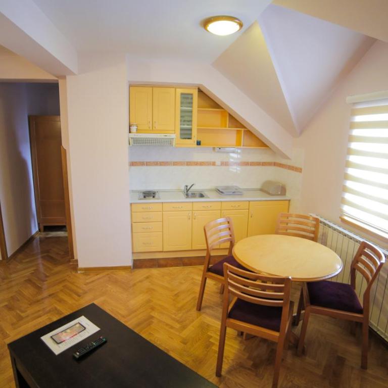 Vila Romantika - Apartman sa 2 Spavaće Sobe - 2