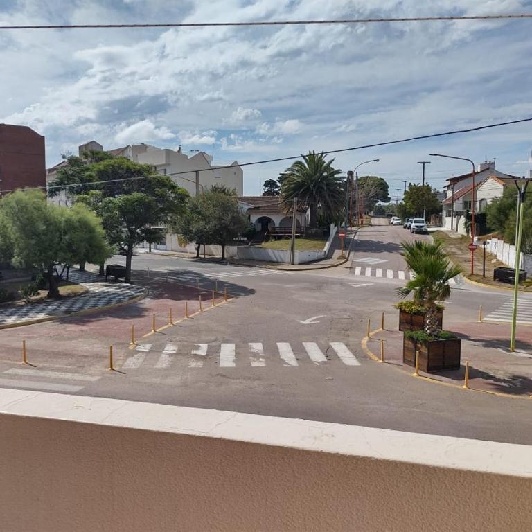 Depto Monte hermoso centro - Apartamento de 2 dormitorios - 6